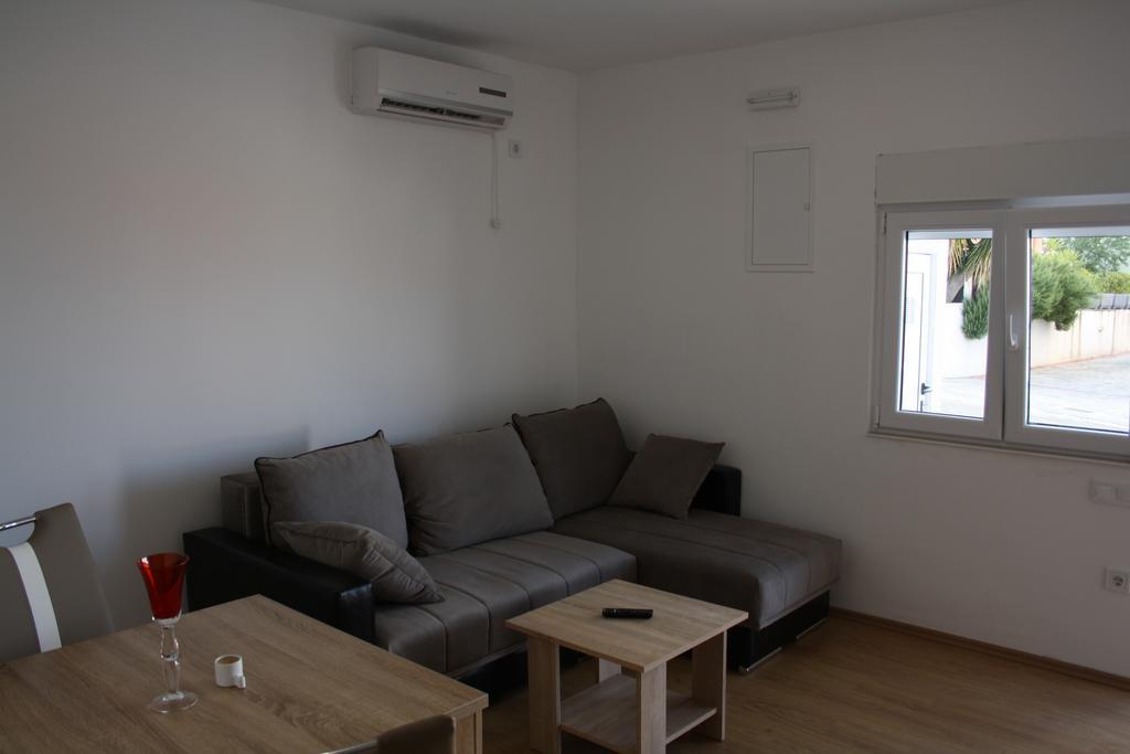 Apartments Suker トロギール エクステリア 写真