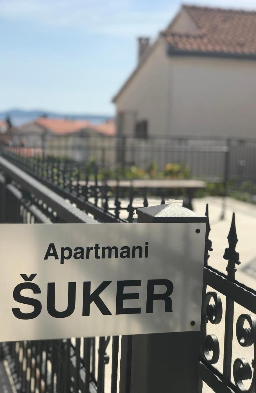 Apartments Suker トロギール エクステリア 写真